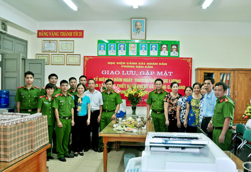 Gặp mặt 70 năm ngày truyền thống lực lượng Quản lý trang bị kỹ thuật và trang cấp CAND